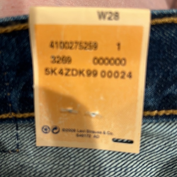 🔹 Levi’s 501 Cutoff Shorts - Picture 3 of 5